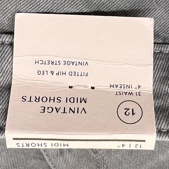 WOMEN'S High-Rise Midi Jean Shorts - Universal Thread - 12 - Picture 9 of 12